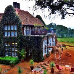 German travel guide Kenya accommodation checklist